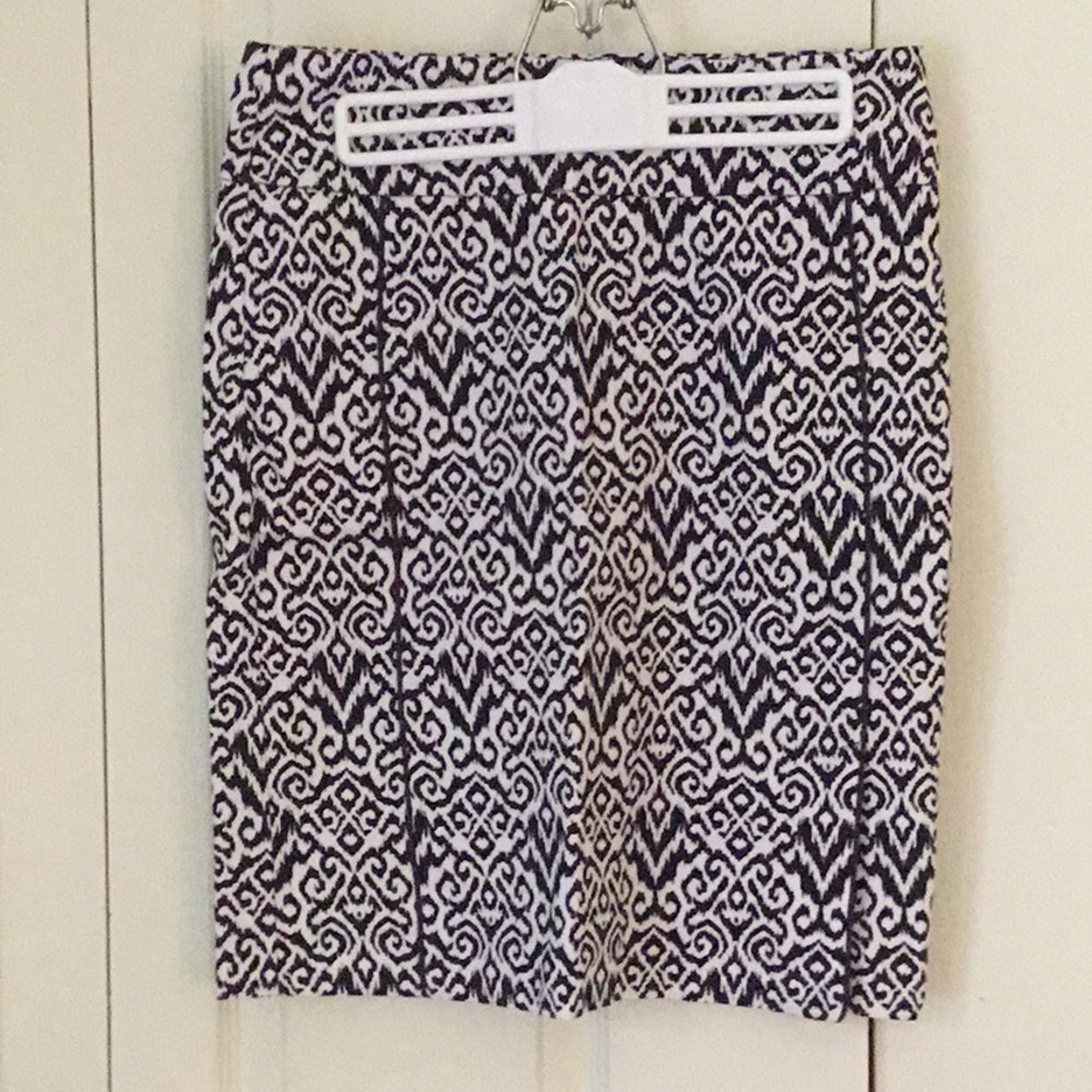 Margaret M Selma Piping Detail Skirt